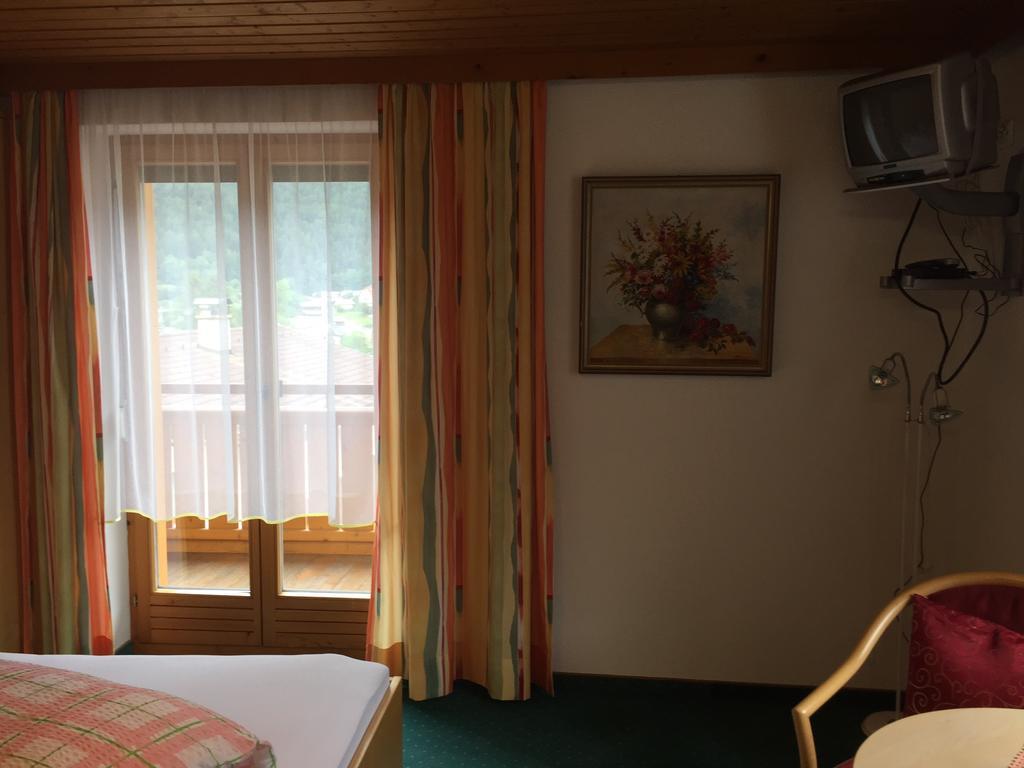 Haus-Nummer 355 Bei Renate & Roland プフンツ エクステリア 写真